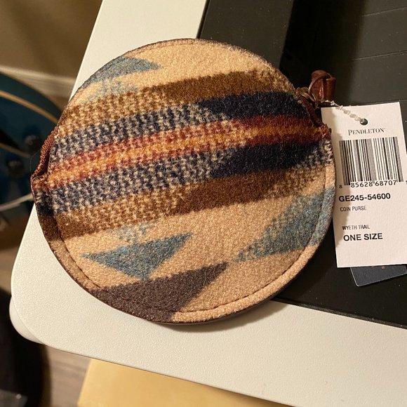 Pendleton Handbags - Pendleton Wyeth Coin Purse Boutique
